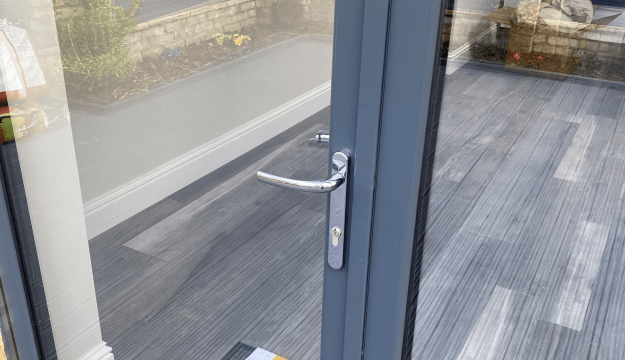 Bi-fold doors installer woking