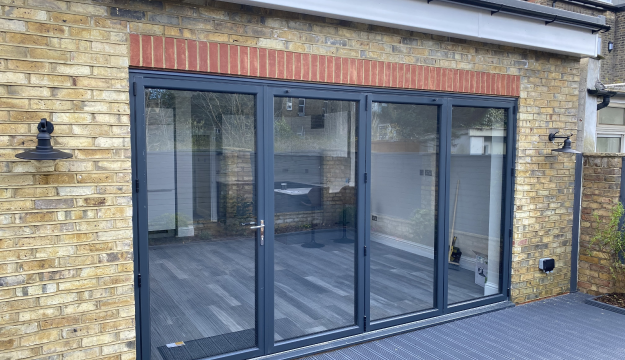 bi-folding doors guildford