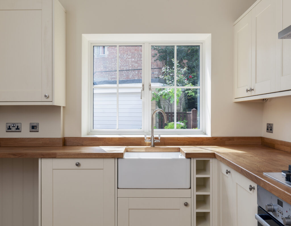 Aluminium Tilt & Turn Windows 6 Aluminium Tilt & Turn Windows
