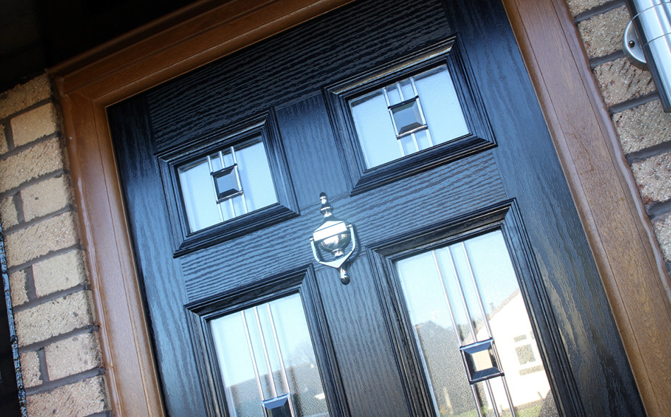 Bllack door