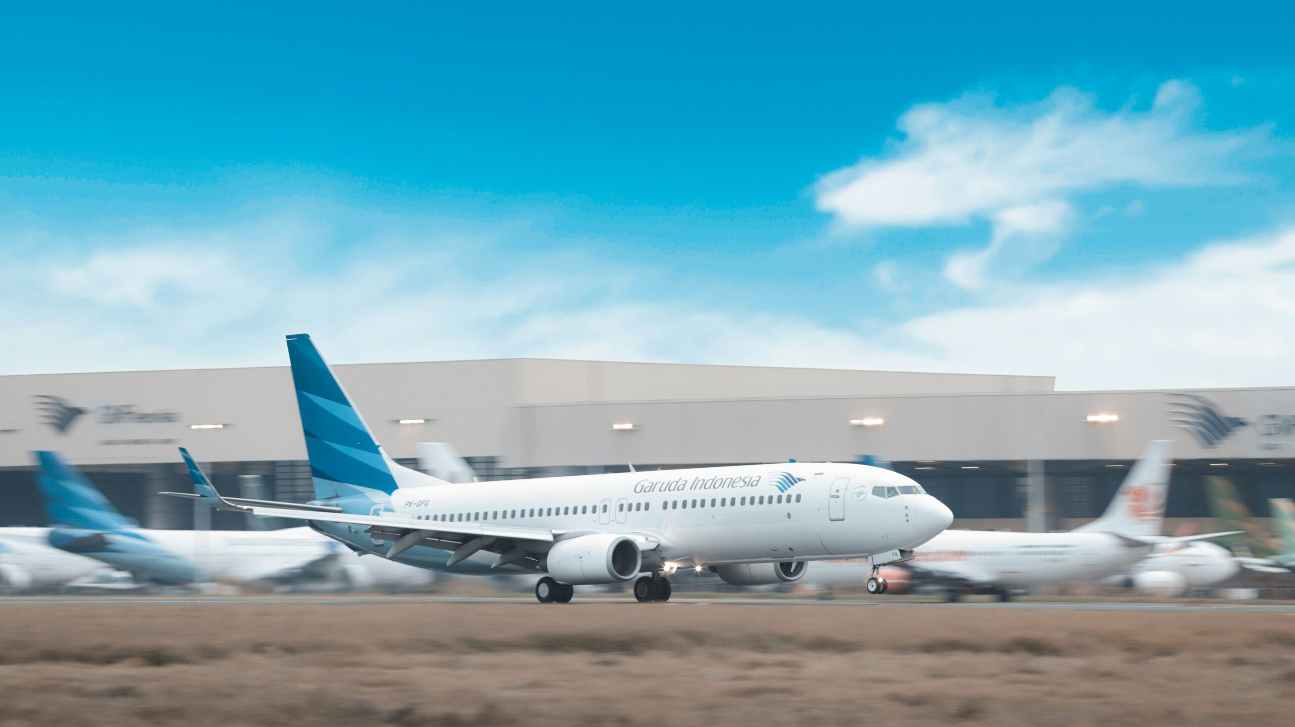 Living Under a Flight Path and What Glazing Can Do About Aircraft Noise 3 Living Under a Flight Path and What Glazing Can Do About Aircraft Noise